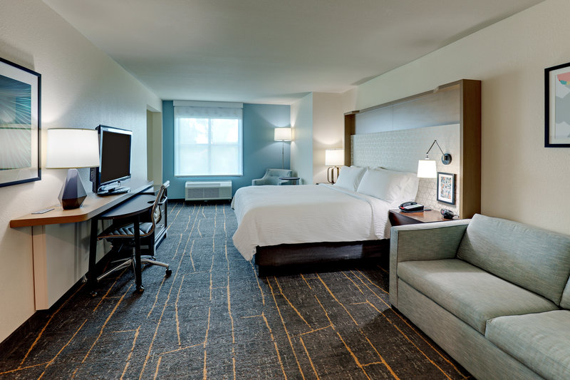 HOLIDAY INN MOBILE AIRPORT S