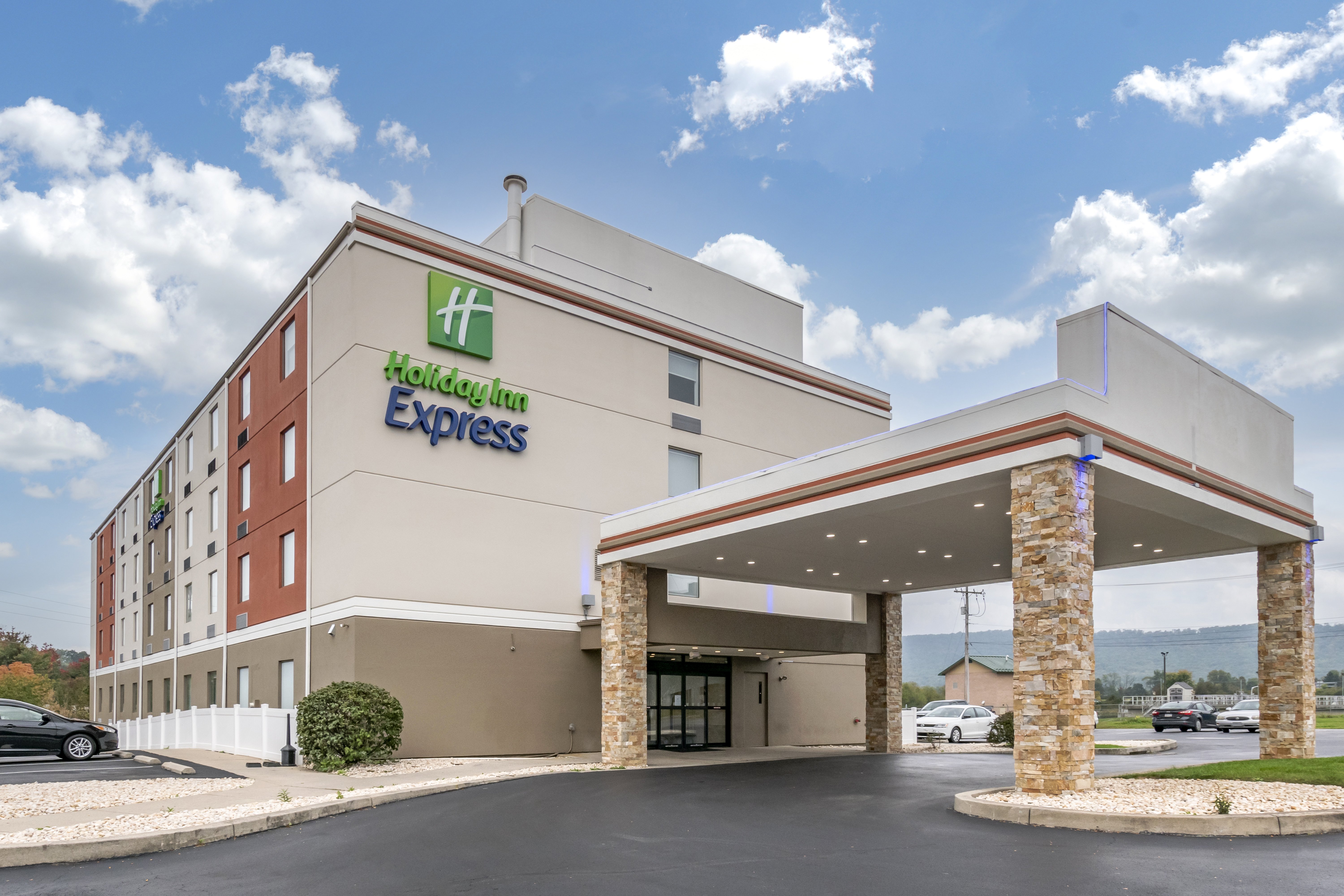 Holiday Inn Express Fort Indiantown Gap