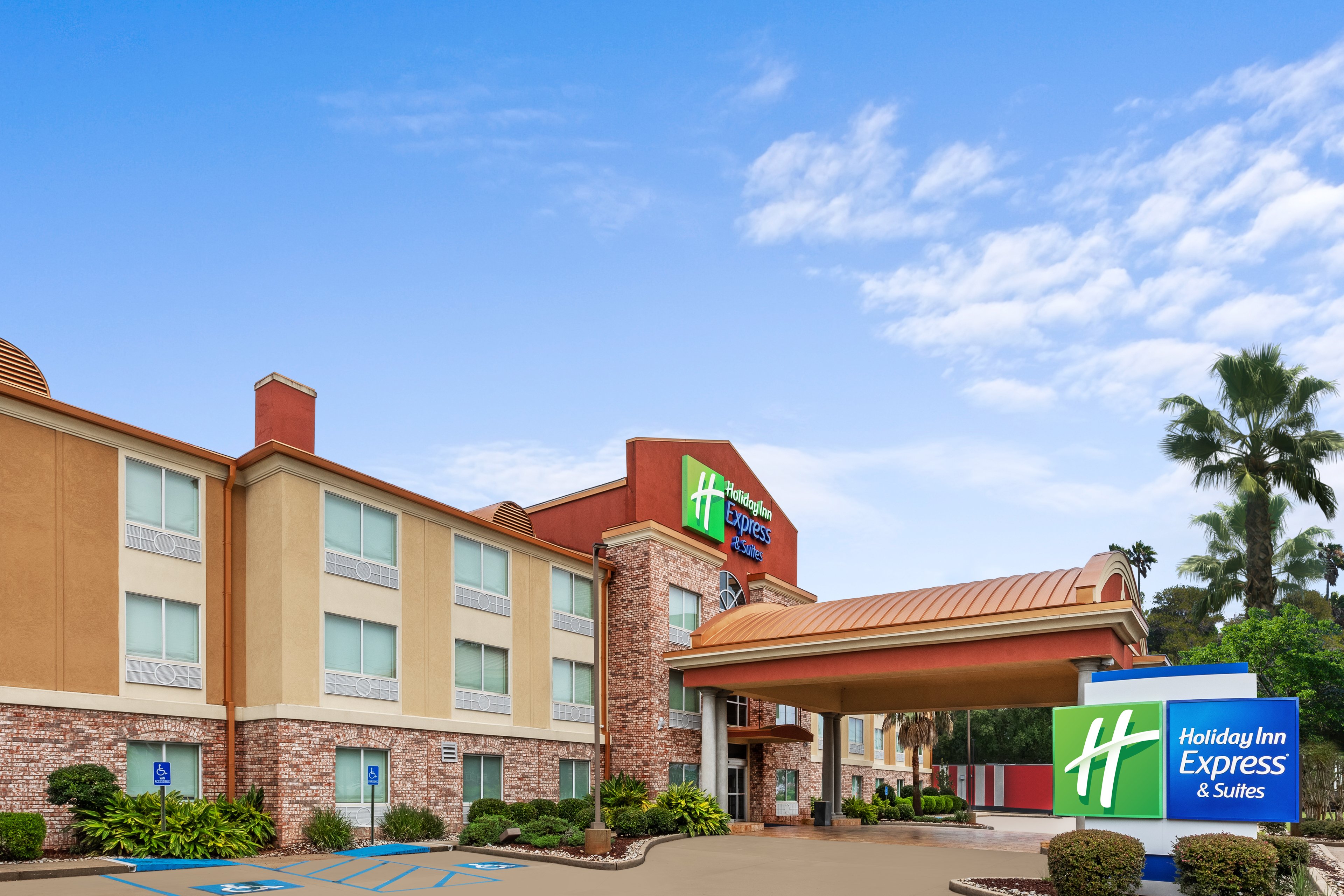 Holiday Inn Express & Suites Lafayette-S