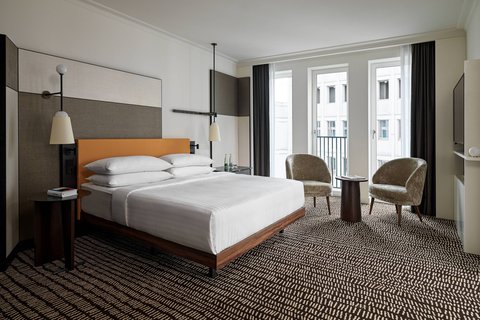 Executive Suite - Bedroom