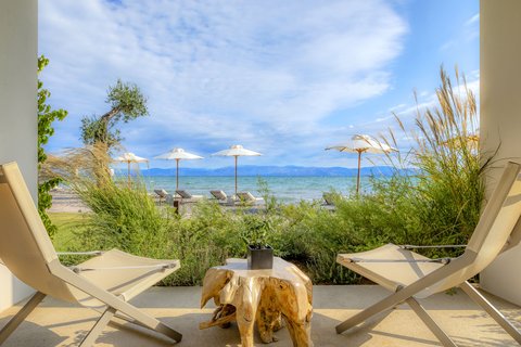 Emerald Retreat - Outdoor Terrace