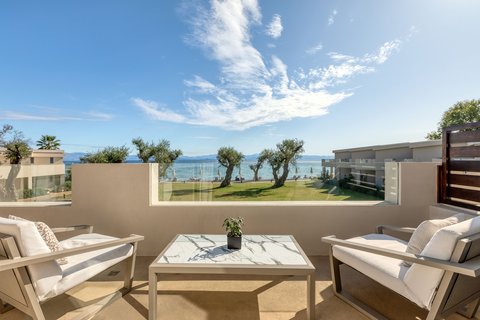 Emerald Residence - Balcony