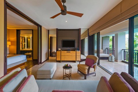 Living Room of The Ritz-Carlton Suite