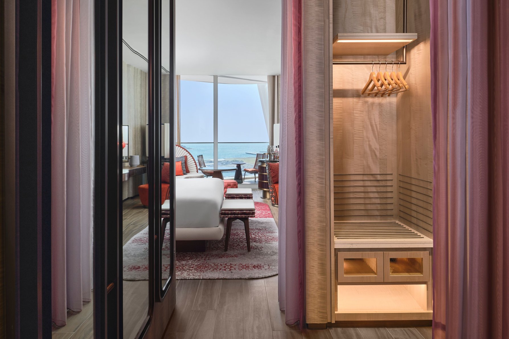 W Dubai  Mina Seyahi by Marriott Room Type - Premier Deluxe, Guest room, 1 King, Sea view, High floor, Balcony