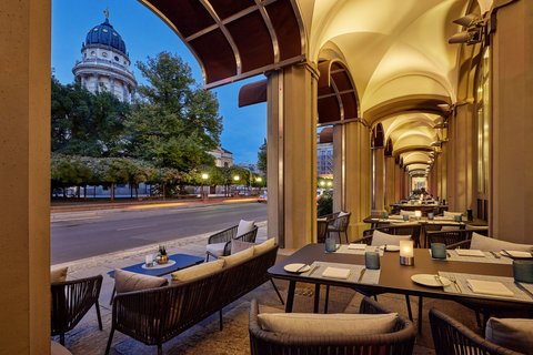 Terrasse in der Nacht