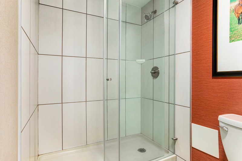 HOLIDAY INN HURSTBOURNE I-64E