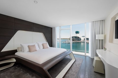 King WOW Suite