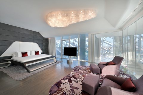 King EWOW Suite
