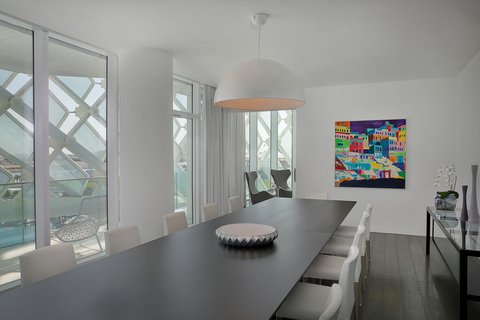 EWOW Suite Dining Area