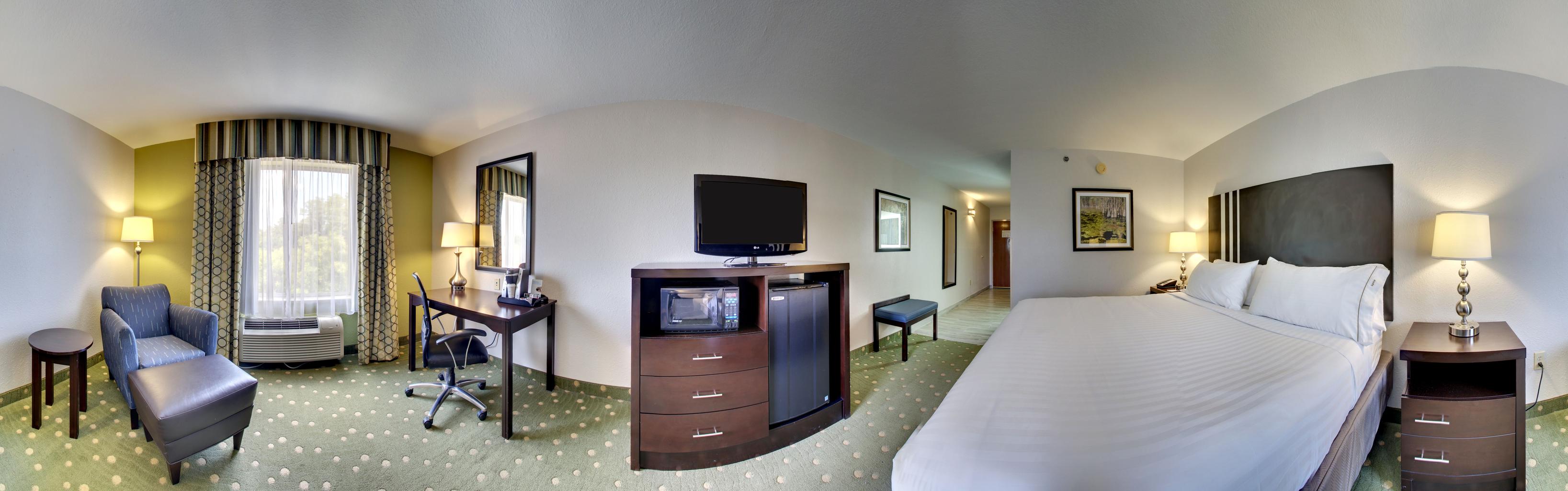 HOLIDAY INN EXP STES LIVE OAK