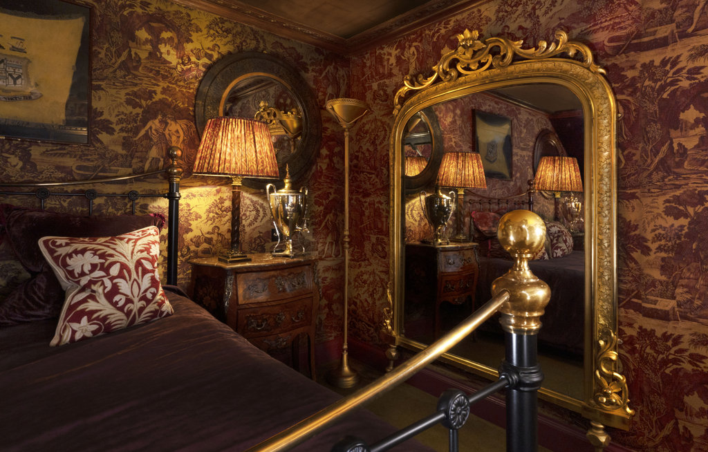 Guest photo