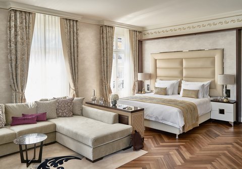 Corner Junior Suite