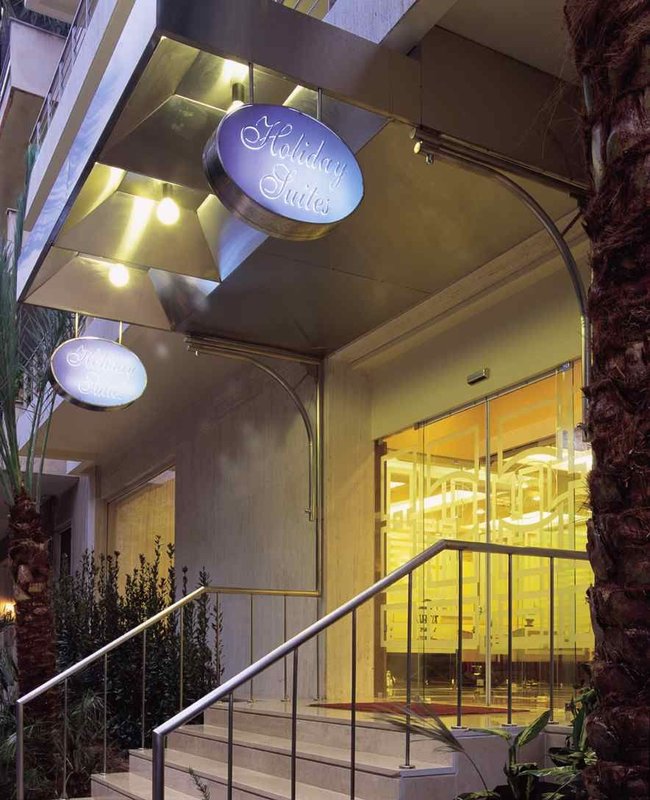Holiday Suites