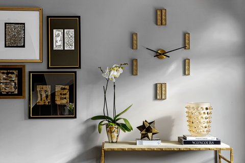 Suite Lalique Clock Details