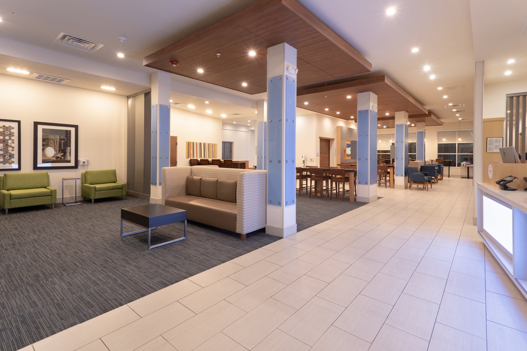 Hotel Lobby