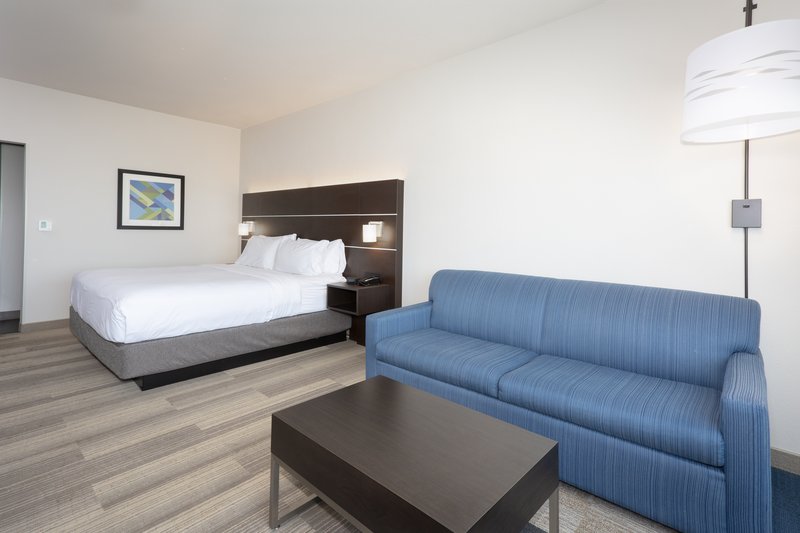 Holiday Inn Express and Suites Firestone – Longmont