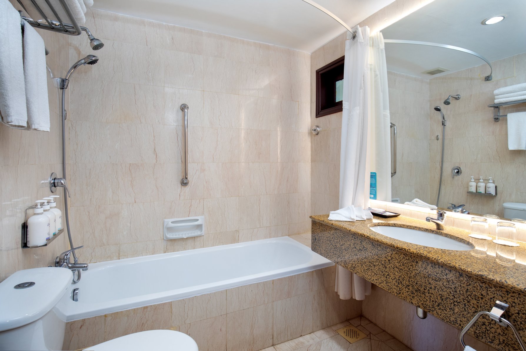 Holiday Inn Resort Batam Room Type - 1 Bedroom Suite 2 Single Smoking