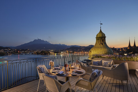 Panoramic Rooftop Terrace