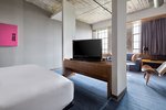 Savvy, Suite, 1 King, Non-Private Sofa bed