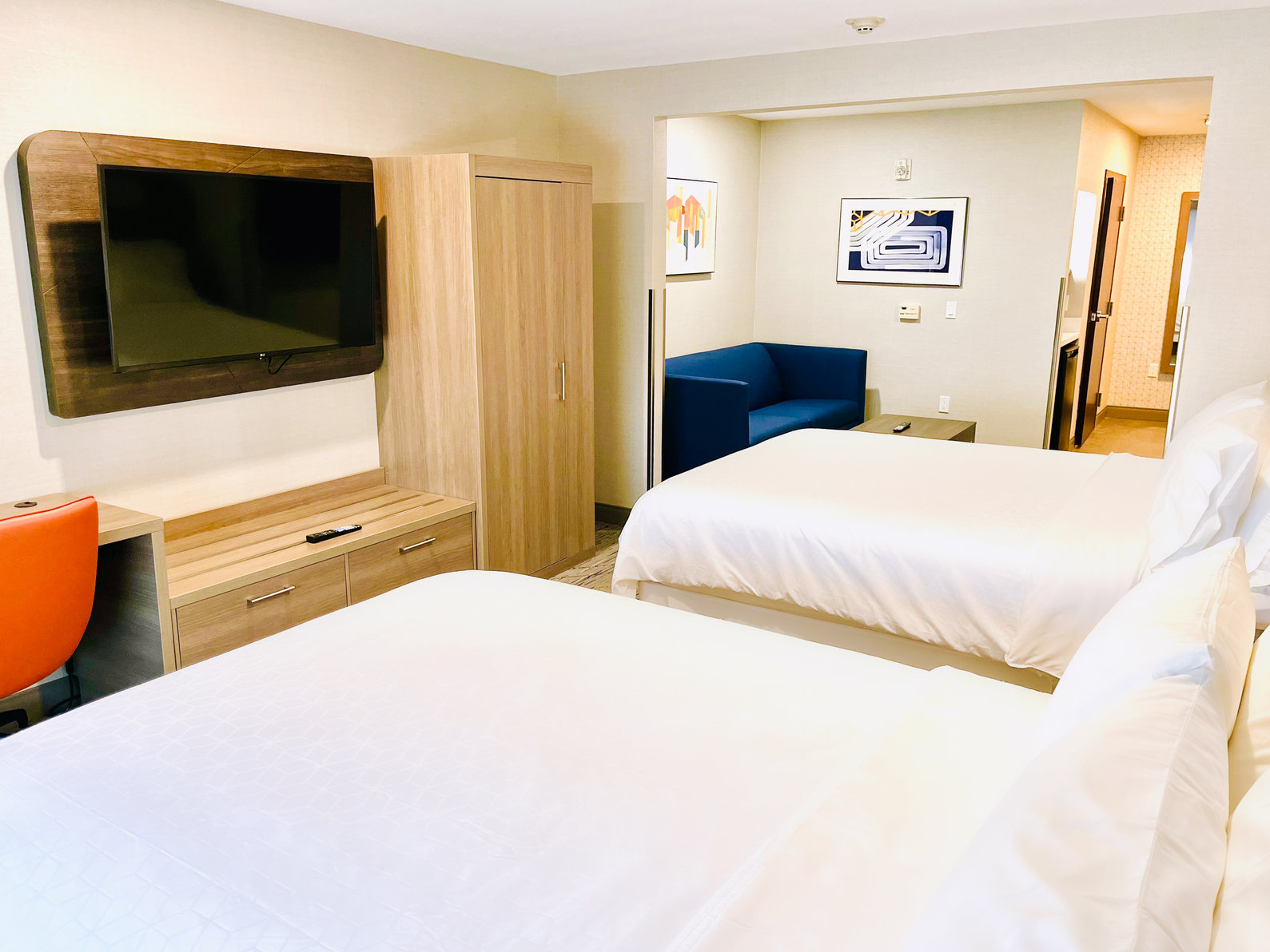 Holiday Inn Express Hotel Frazier Park Room Type - 2 Queen Suite