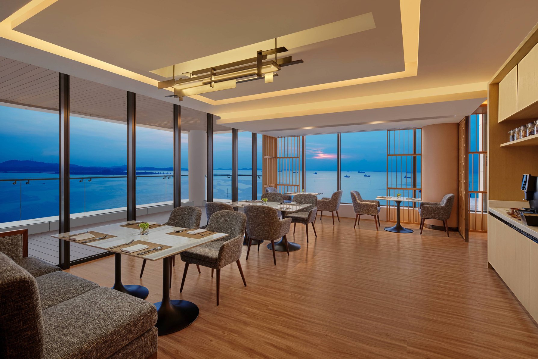 Batam Marriott Hotel Harbour Bay Room Type - M Club lounge access, Guest room, 2 Double Batam Marriott Hotel Harbour Bay Room Type - M Club lounge access, Guest room, 2 Double