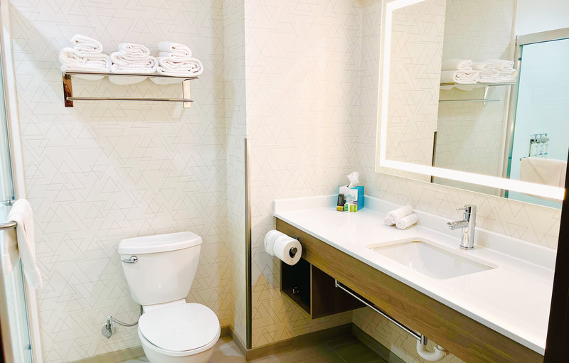 HOLIDAY INN EXP STES FRAZIER P