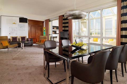 Diplomatic Suite - Living Room