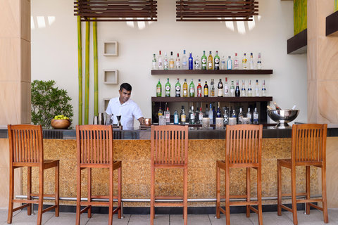 Pool Bar by the Spa pool