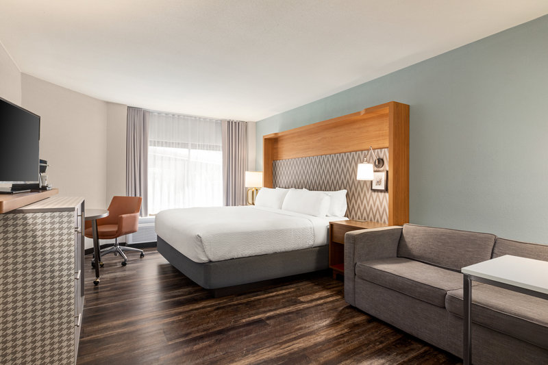 1KNG BD MAIN FLR FLORIDA ROOM NONSMOKING