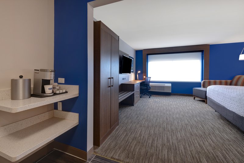 Holiday Inn Express and Suites Grand Rapids South – Wyoming