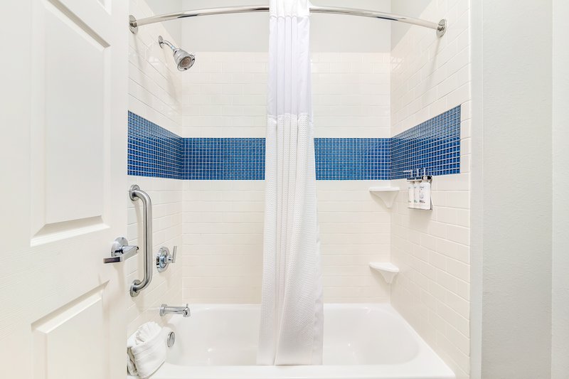 1 King Bed Studio Suites