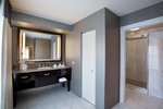Ambassador, Suite, 1 King
