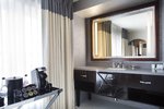 Ambassador, Suite, 1 King