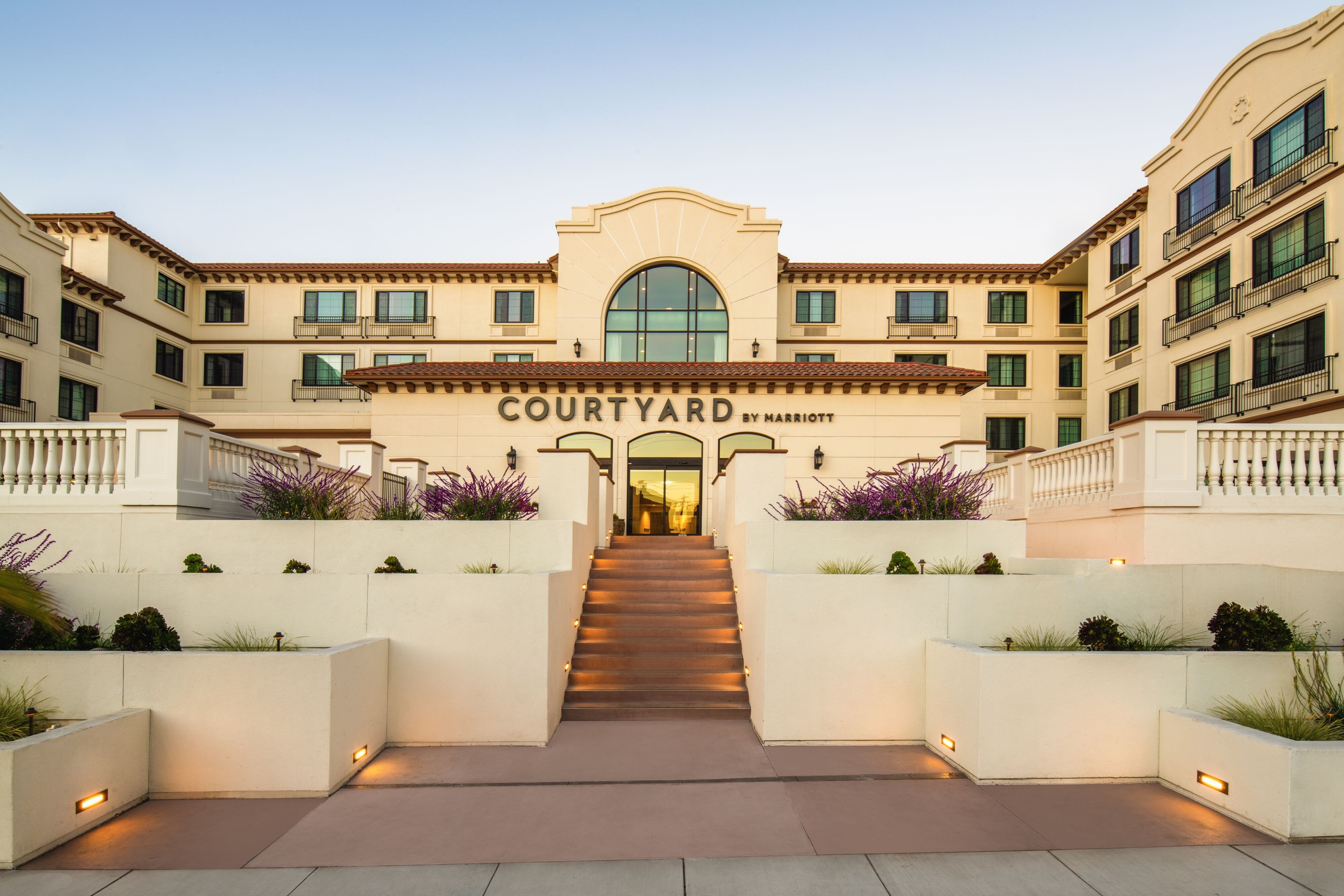 Courtyard Santa Cruz