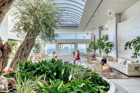 Lobby Lounge Area