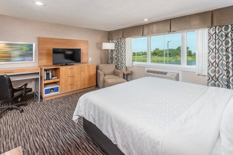 HOLIDAY INN EXP KENT ISLAND