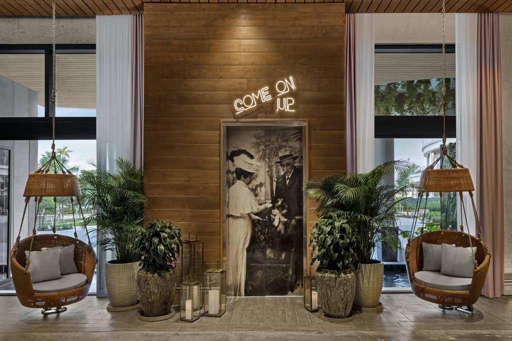 Guest photo
