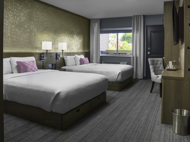 voco Niagara Falls – The Cadence