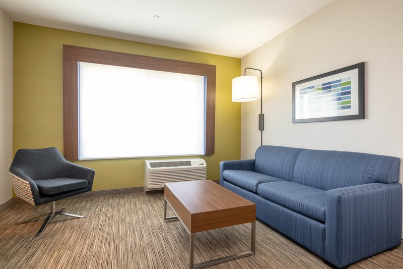 Holiday Inn Express and Suites San Jose – Silicon Valley