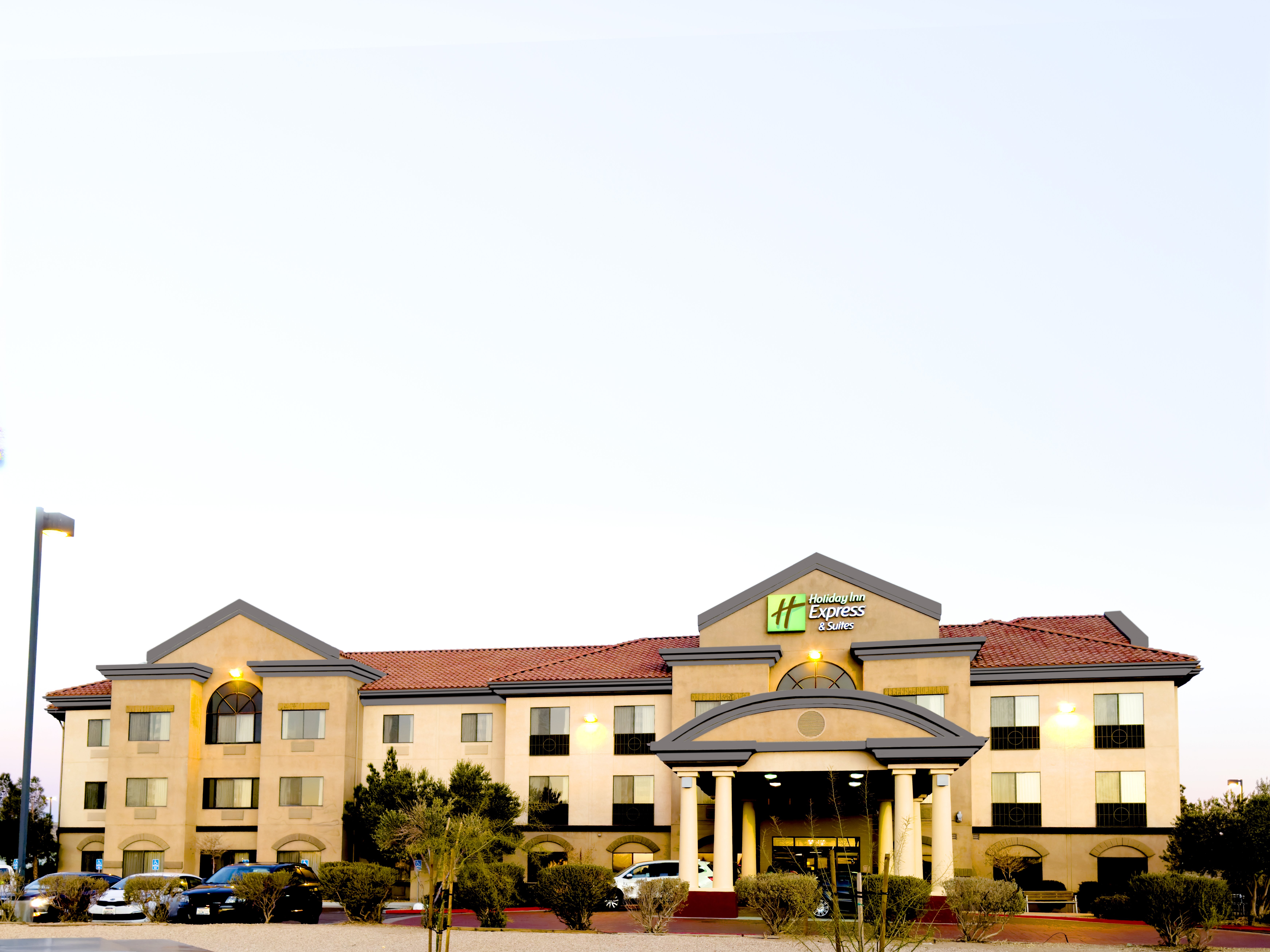 Holiday Inn Express Hotel & Suites