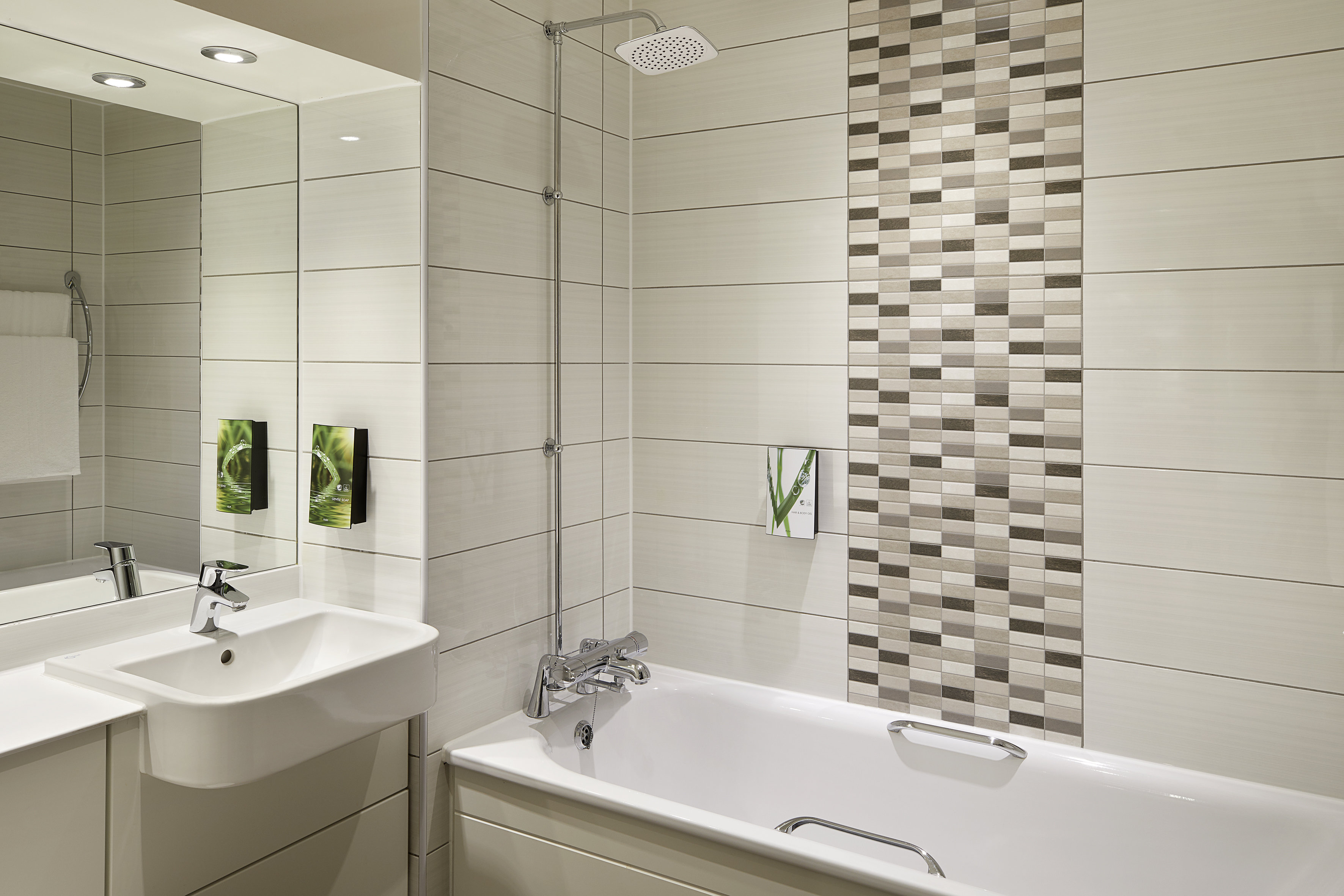 Premier Inn Bath Street
