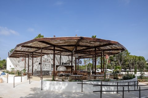 ZAYT Pool Restaurant