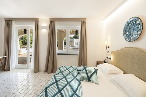 Premier with parzial sea view