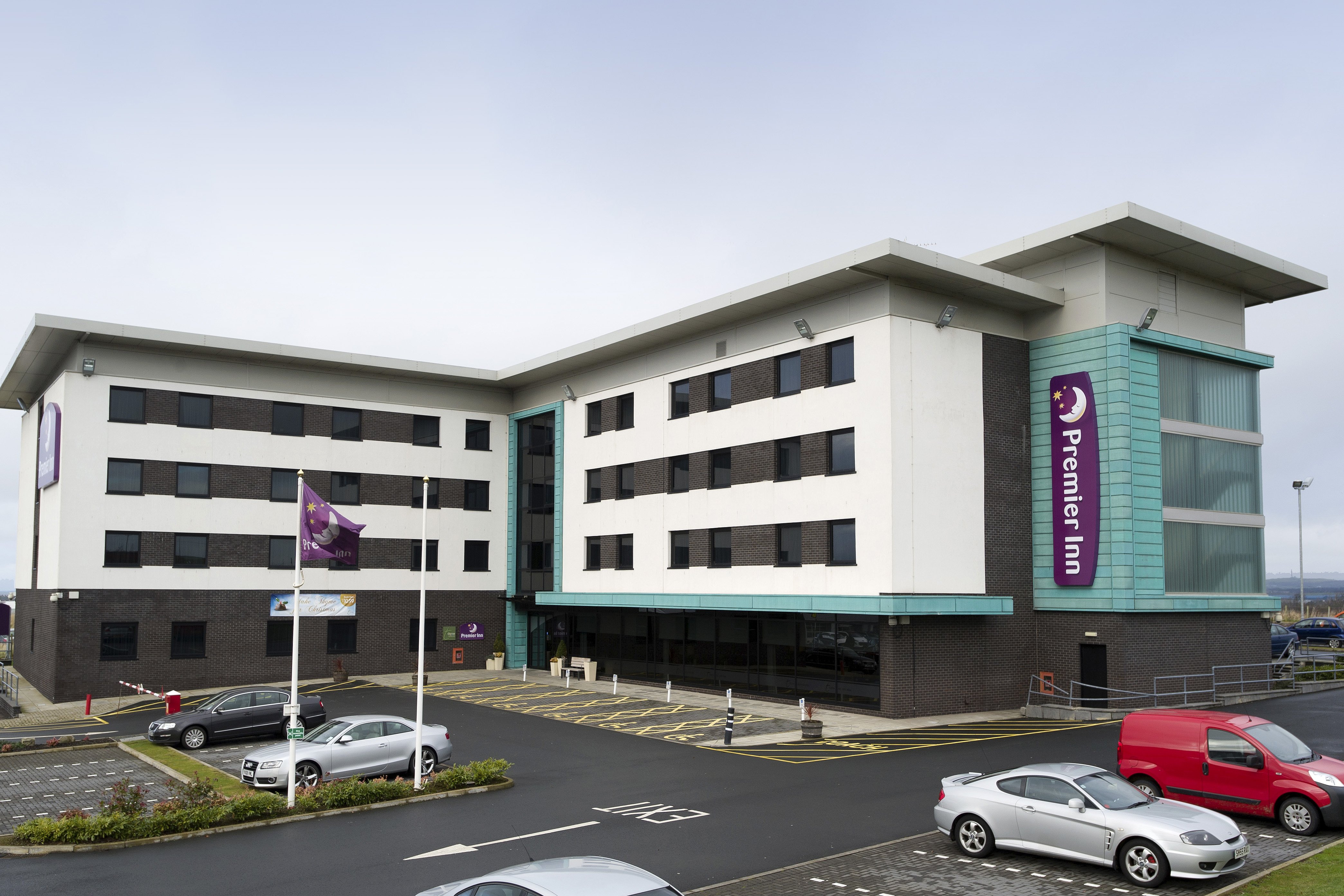 Premier Inn Ayr A77 / Racecourse