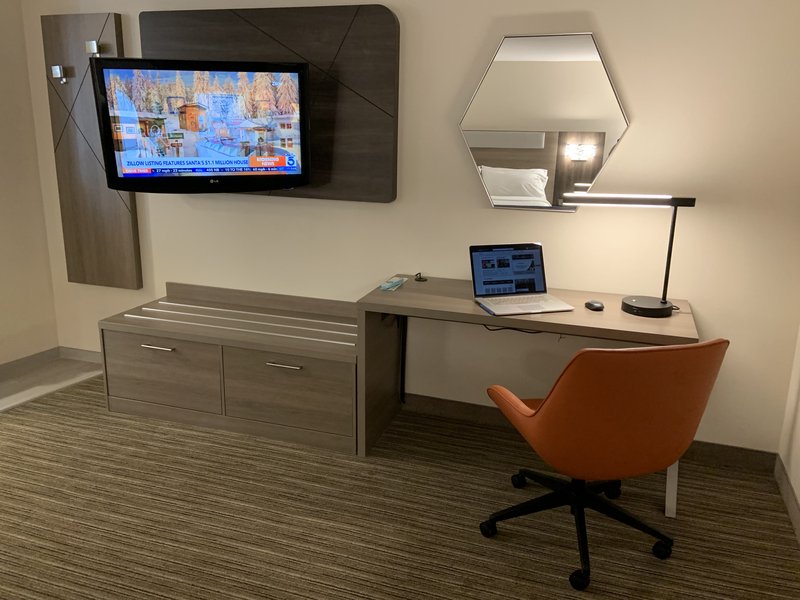 HOLIDAY INN EXSTE HERMOSA BEAC