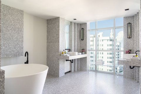 Main Bathroom