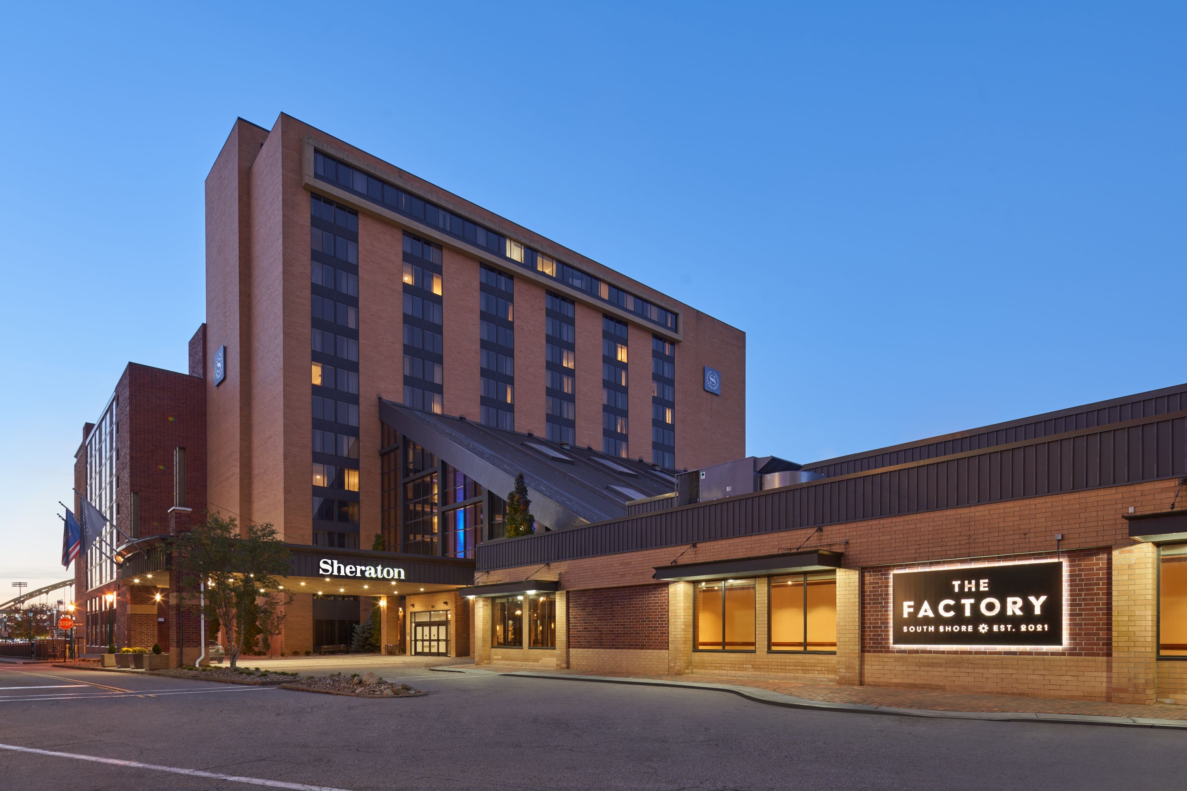 Sheraton Pittsburgh Hotel at Station Sq