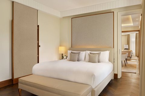The Ritz-Carlton Albertina Suite - Guest Bedroom