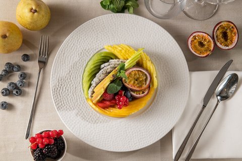 Plato de frutas de temporada