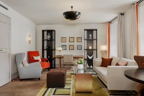 Deluxe Suite Living Room
